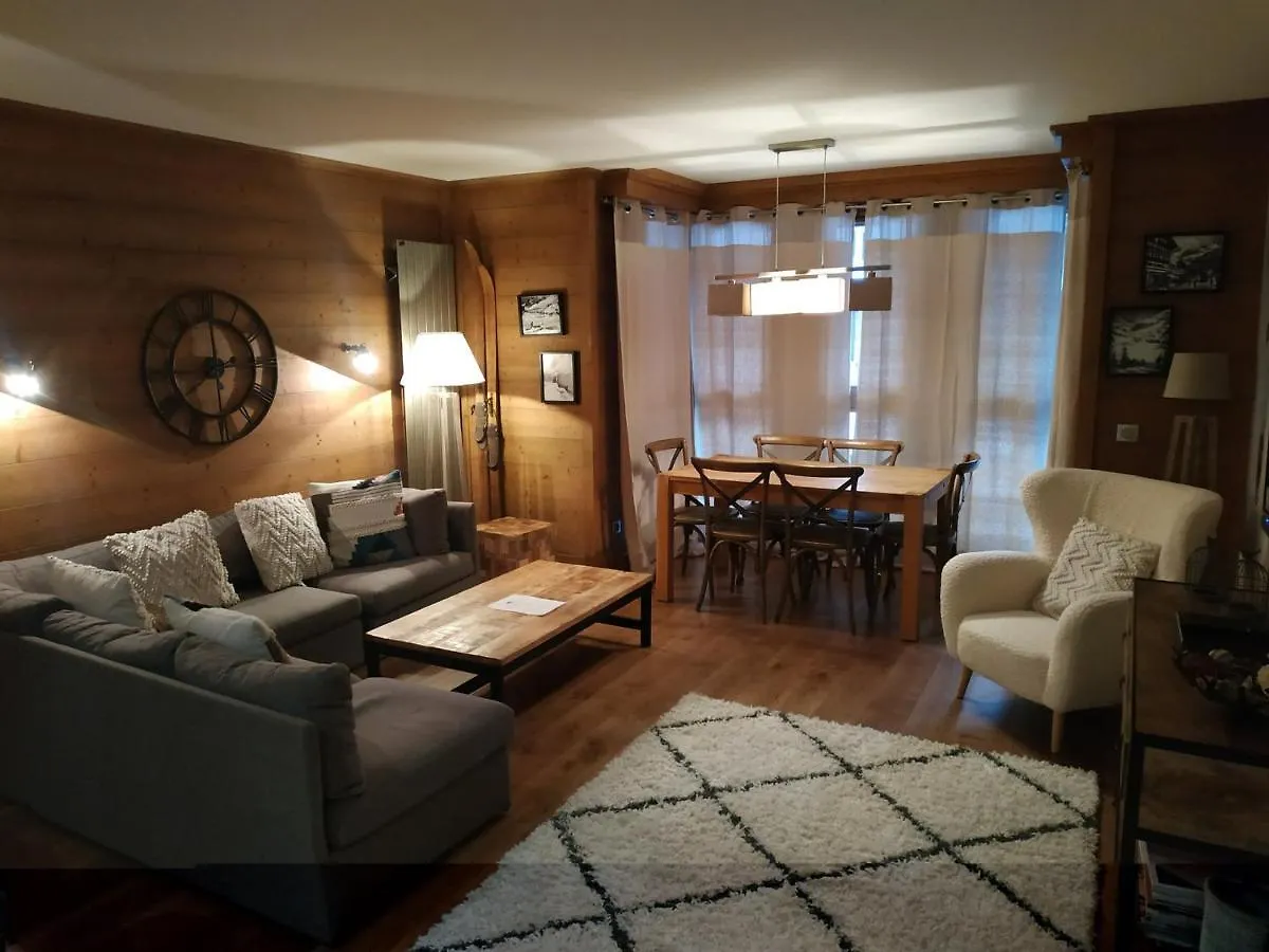 Magnifique Appartement Au Centre De Val-D'Isere, Proche Pistes Et Commerces - Fr-1-519-1